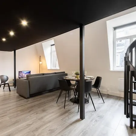 Center- Design In The Heart Of Apartment